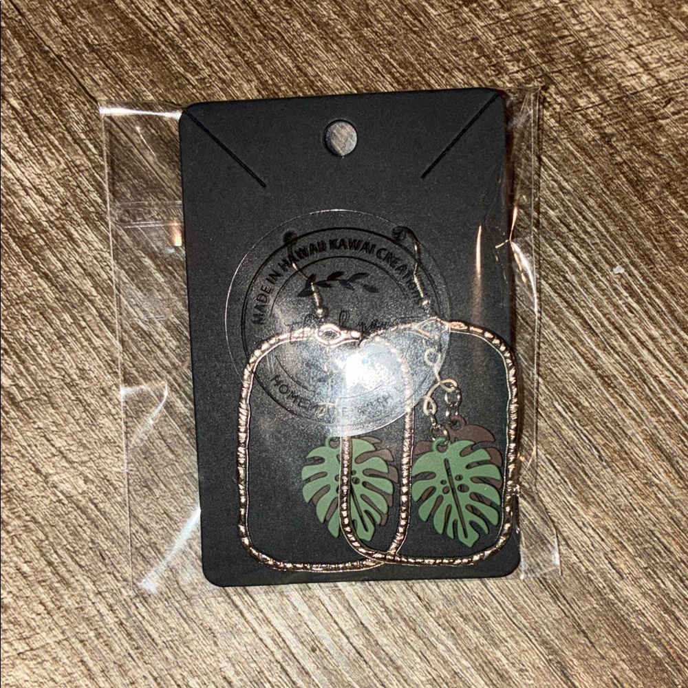 Green Leaf Earrings